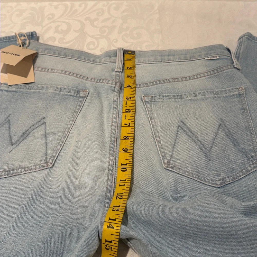 MOTHER Light Blue Ankle Jeans. Size 32 - Picture 14 of 16